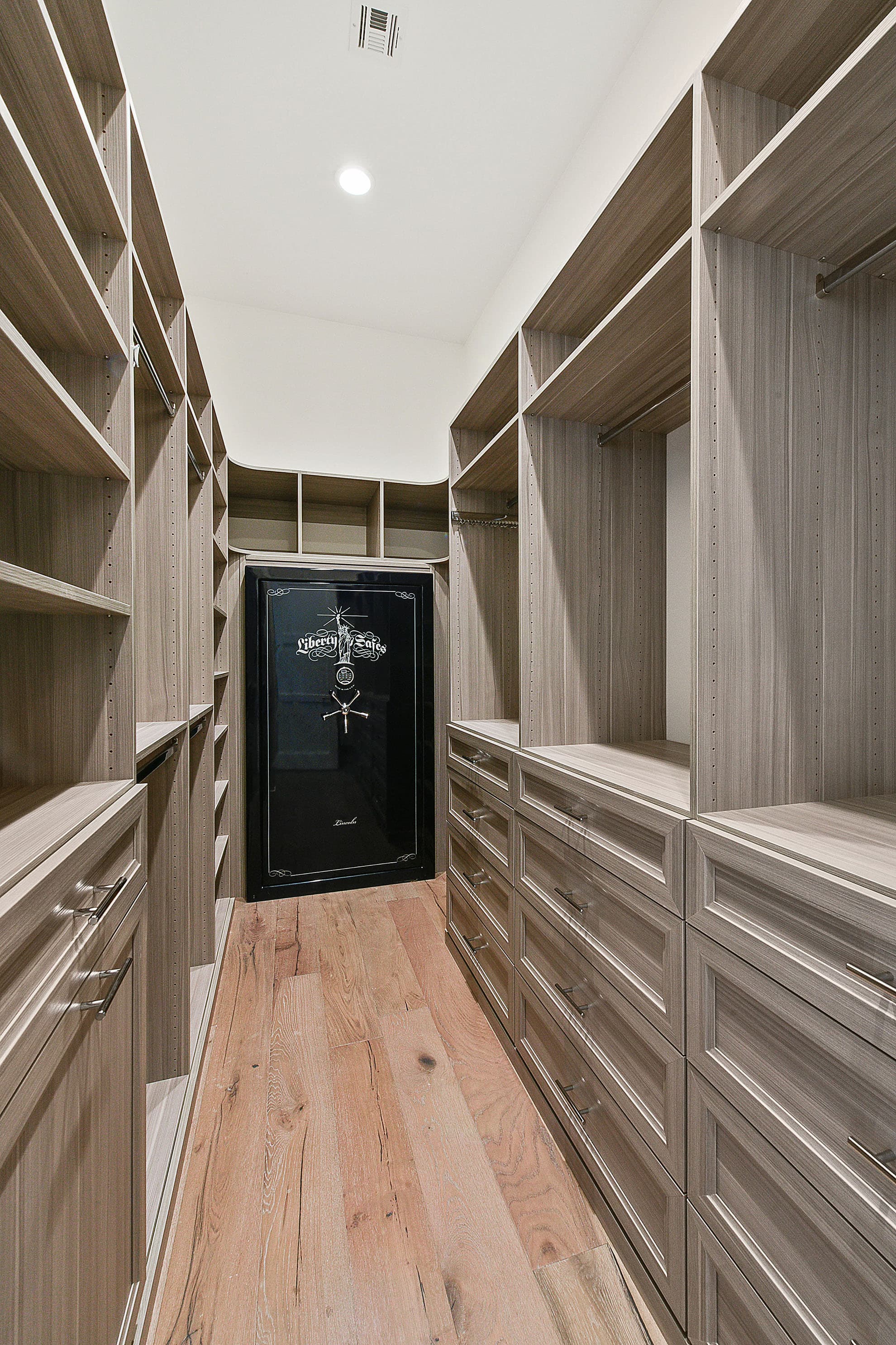 Master Closet 36 Ruffino Custom Closets